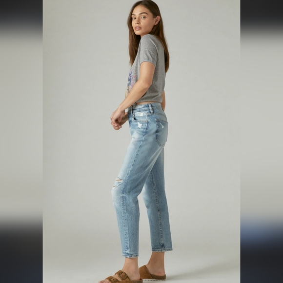 Lucky Brand High Rise Mom Jean - Picture 3 of 9